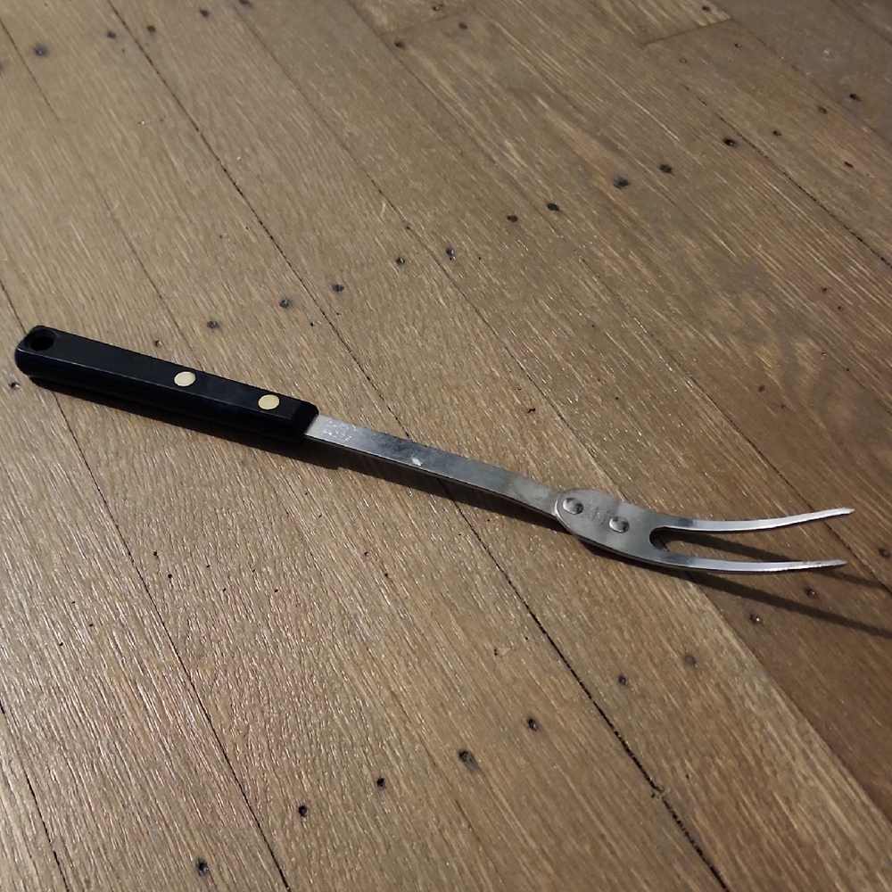 EKCO Vintage FORGE Elegant Stainless Steel Serving Fork with Black Handle